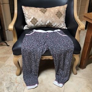 Kenzie Large Pink & Black on Gray Cheetah with Pockets